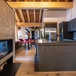Chalet Orlov By Les Etincelles *