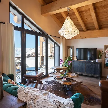 Carte Blanche Orlov Chalet *
